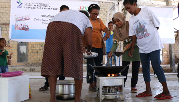 UKiP Sorong manajemen sumber daya perairan - Pengabdian pada masyarakat (12)